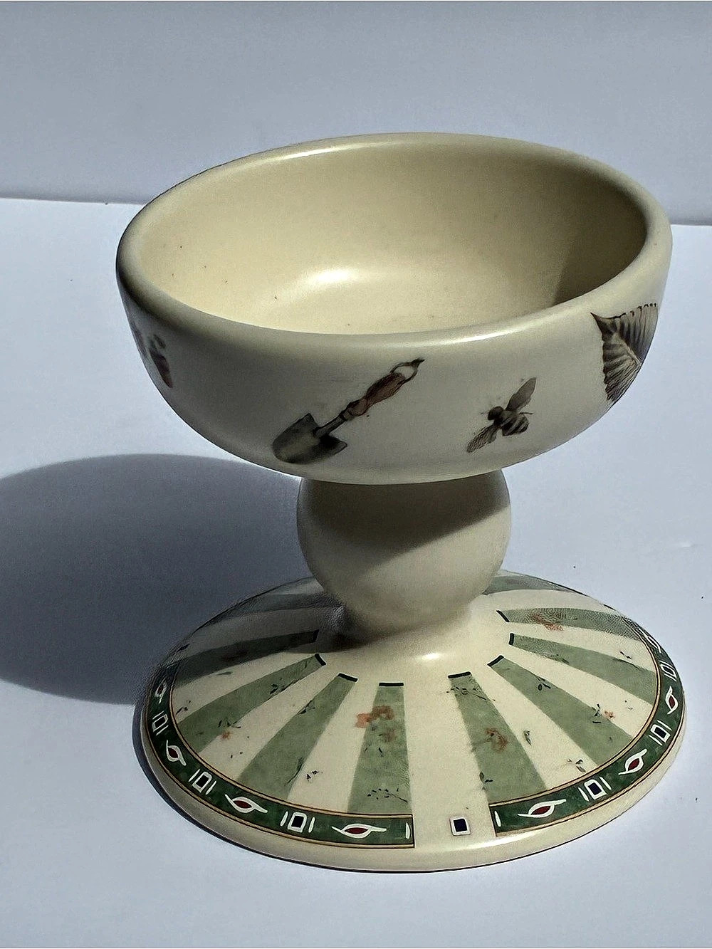 Pfaltzgraff Naturewood Pedestal Candle Holder Bird Bath Style Bee Garden